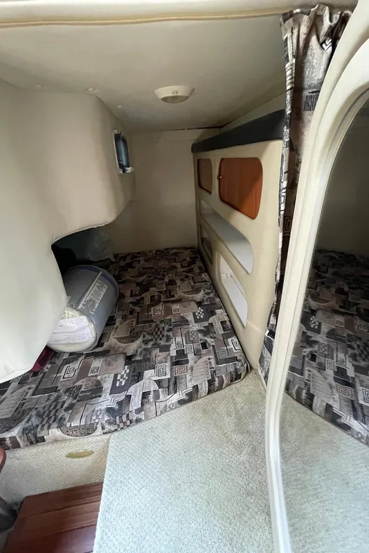2004 Rinker Fiesta Vee 270