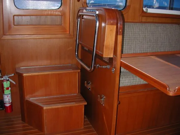 2002 Heritage Yachts Sundeck