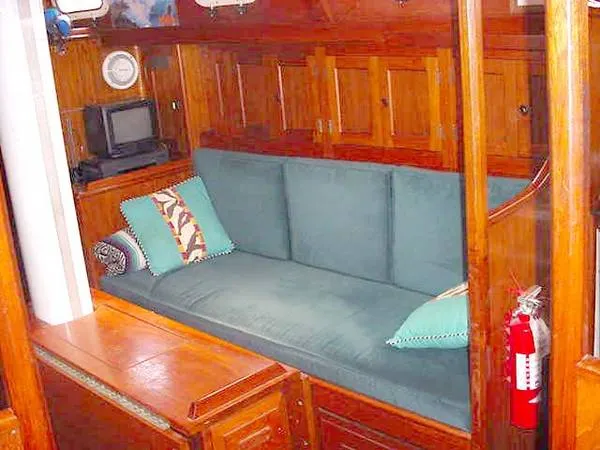 1980 Celestial / Venus Center Cockpit Cutter
