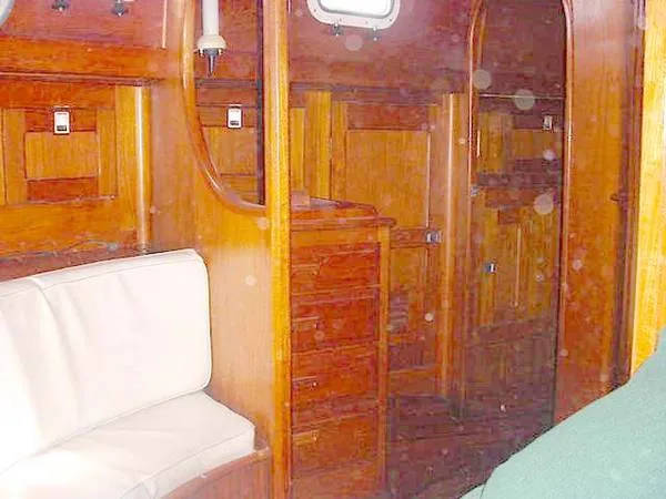 1980 Celestial / Venus Center Cockpit Cutter