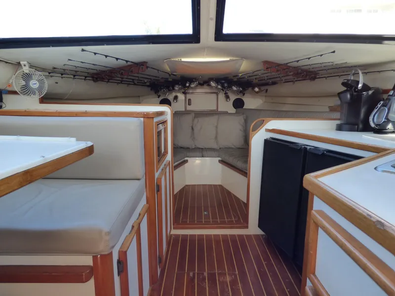 1992 Blackfin 33 Flybridge Sport Fisher