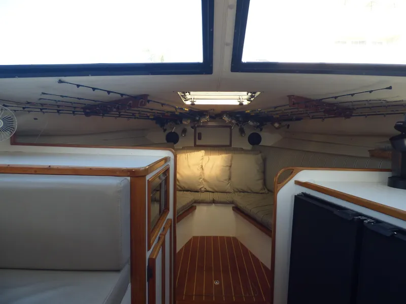 1992 Blackfin 33 Flybridge Sport Fisher