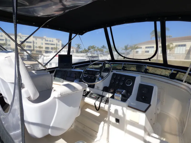 1992 Blackfin 33 Flybridge Sport Fisher