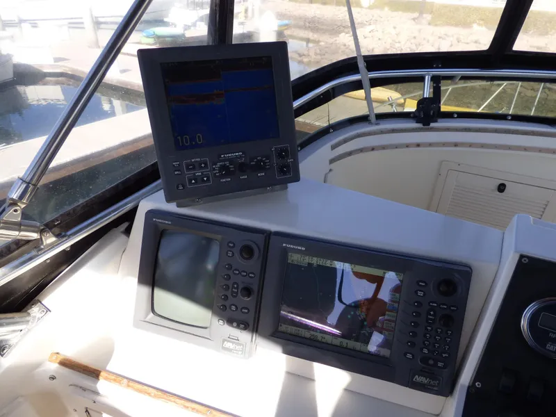 1992 Blackfin 33 Flybridge Sport Fisher