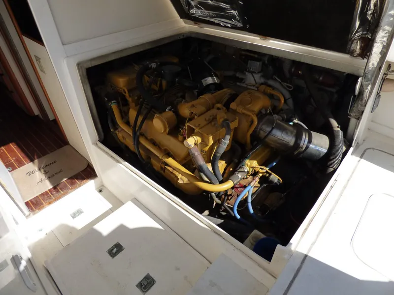 1992 Blackfin 33 Flybridge Sport Fisher