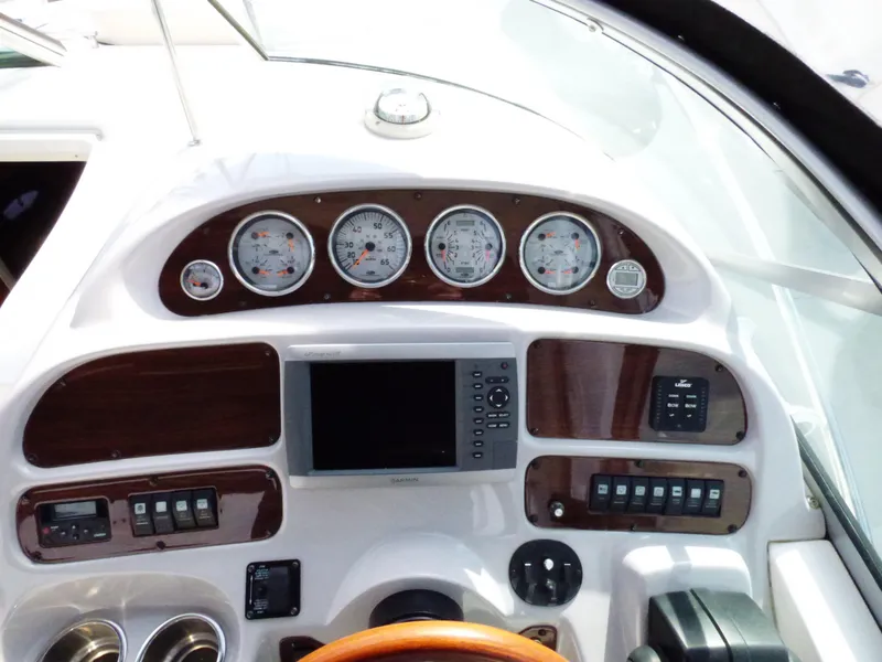 2007 Chaparral 310 Signature