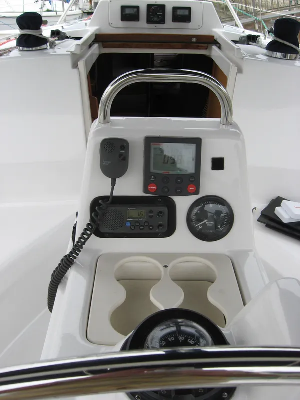 Helm Electronics