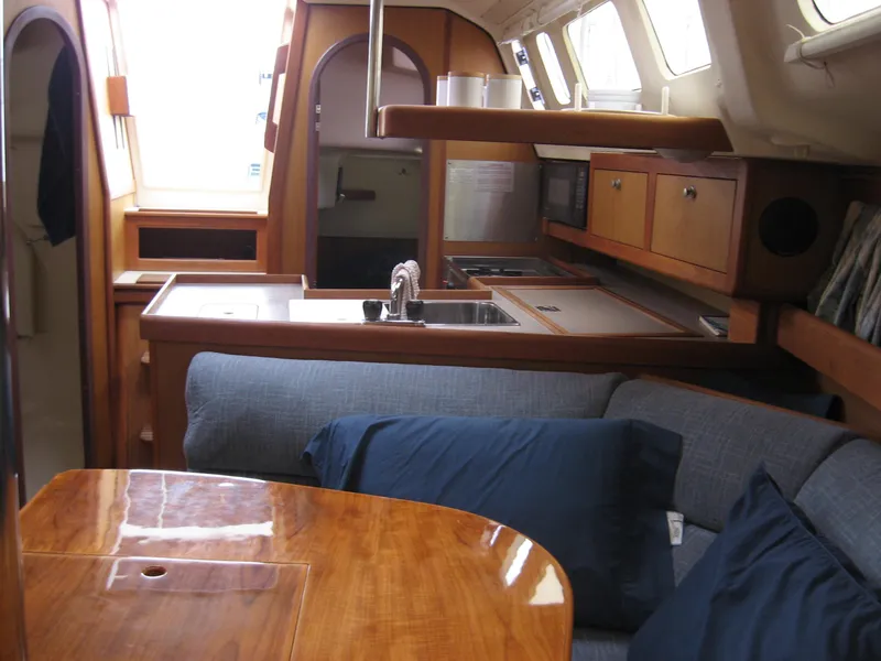 Dinette/Galley