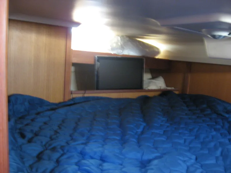 Master Cabin to Starboard