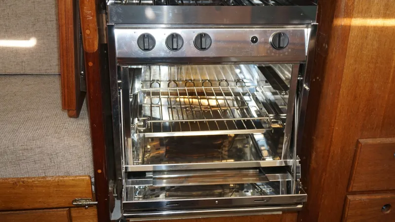1980 Bristol 35.5