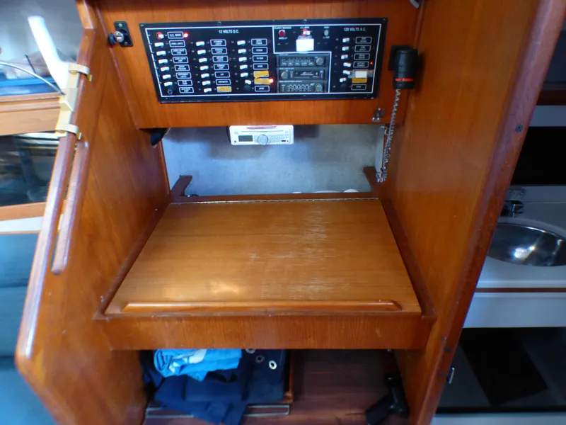 1988 Hunter Legend 35