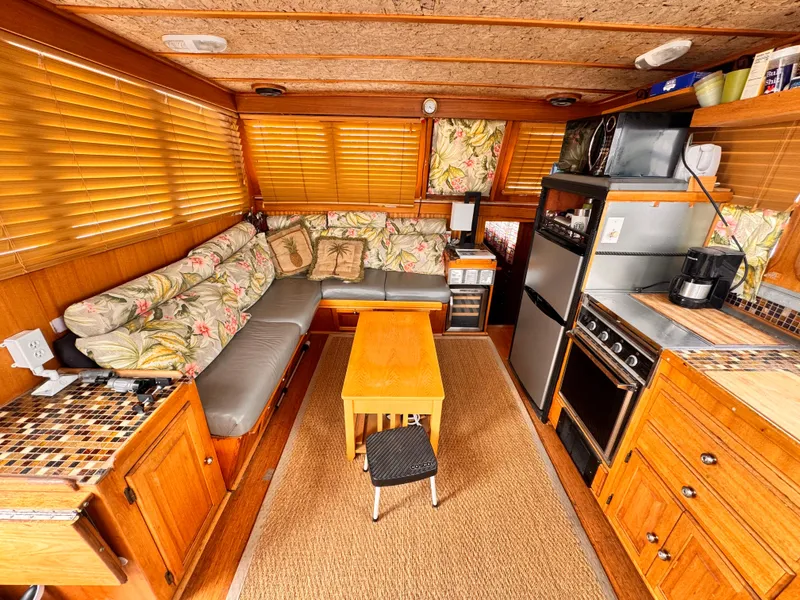 1978 Californian 38 LRC