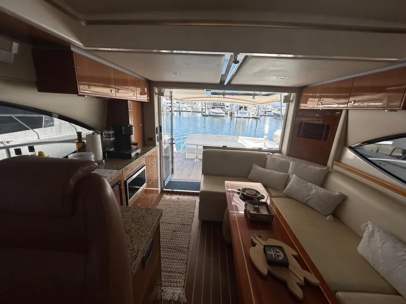 Salon Looking Aft