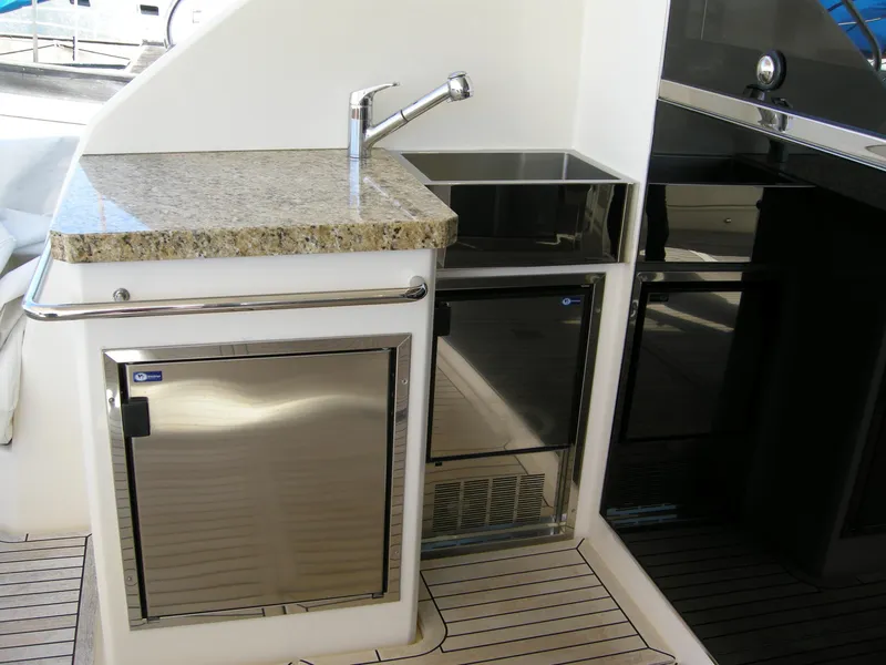 Wet bar