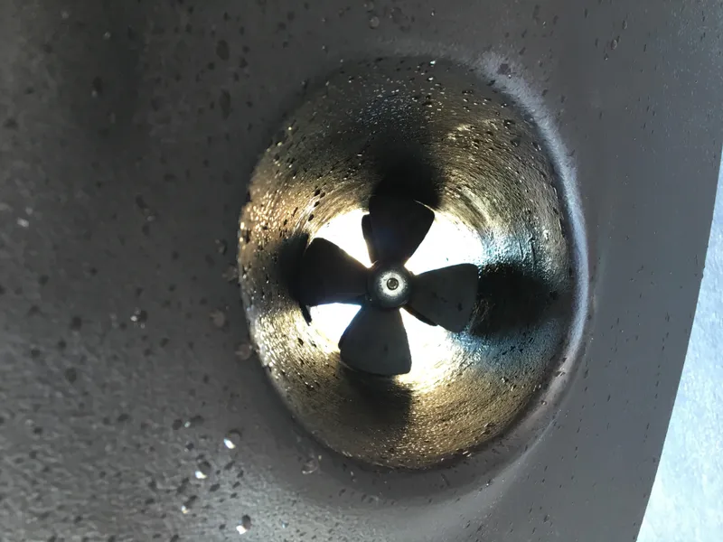 Thruster prop