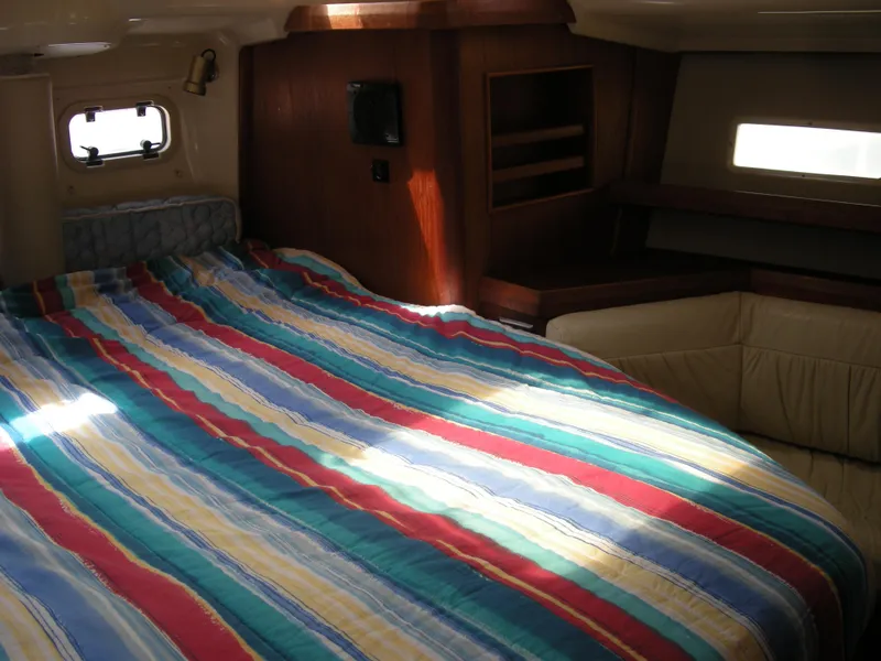 1990 Hunter Passage 42