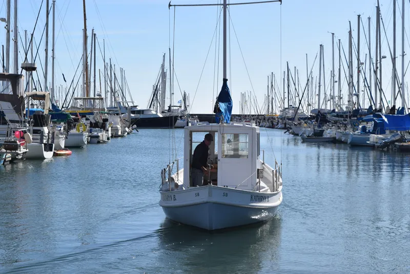 Kathryn B Headed out to Sea