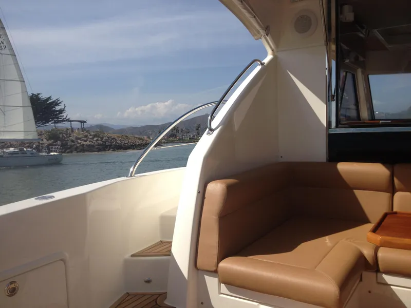 2012 Riviera Sport Yacht