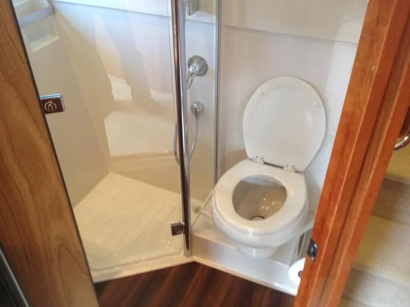 2012 Riviera Sport Yacht