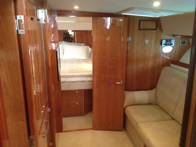 2012 Riviera Sport Yacht