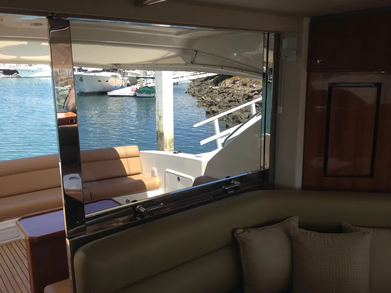 2012 Riviera Sport Yacht