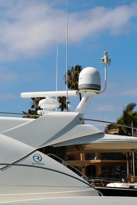 2012 Riviera Sport Yacht
