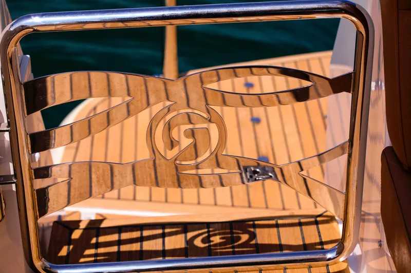 2012 Riviera Sport Yacht