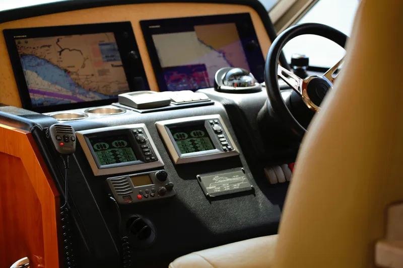 2012 Riviera Sport Yacht