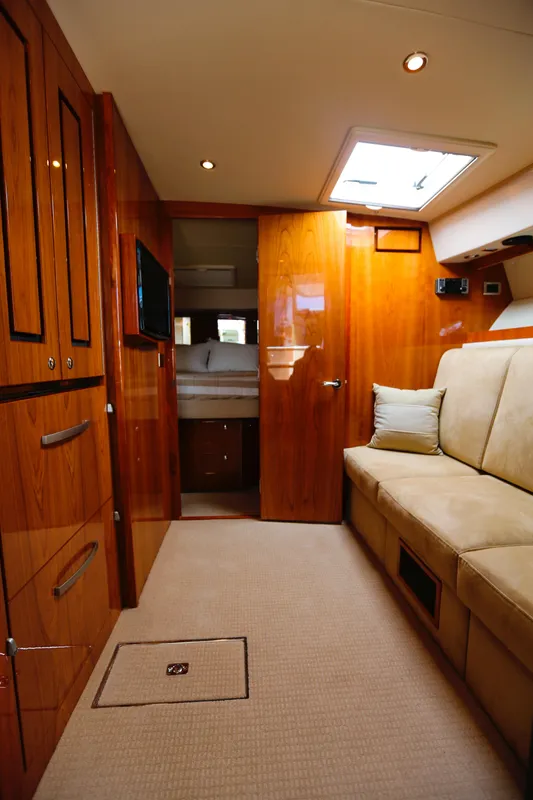 2012 Riviera Sport Yacht