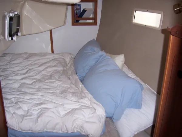 Aft berth