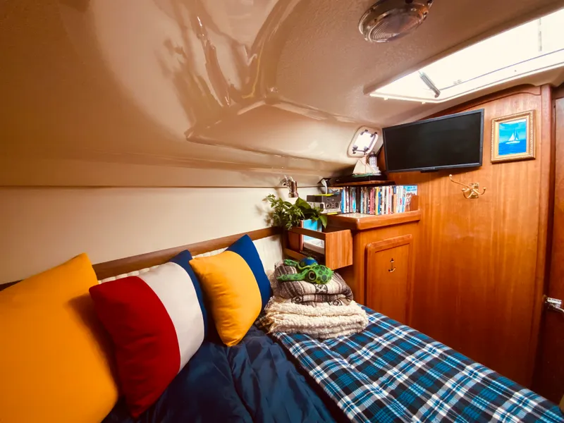 1991 Hunter 33.5