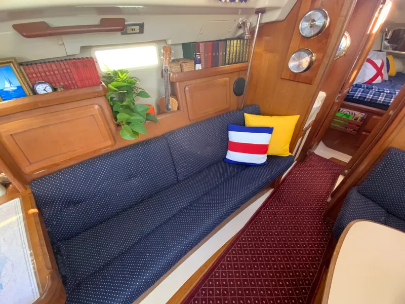 1991 Hunter 33.5