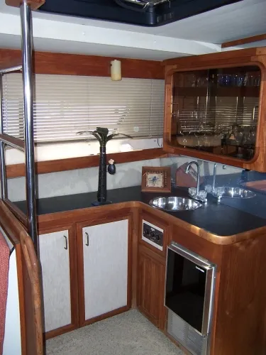 1984 Carver Mariner 3697