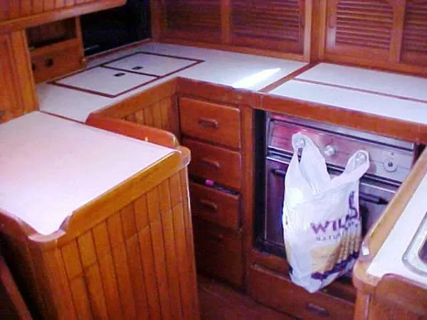 1987 Fairweather Mariner aft-cockpit sloop