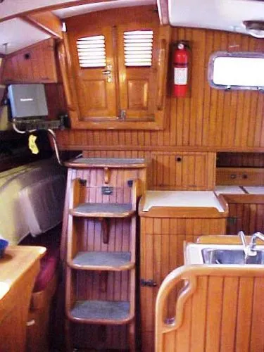 1987 Fairweather Mariner aft-cockpit sloop