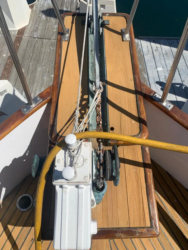 1973 Grand Banks Classic 42