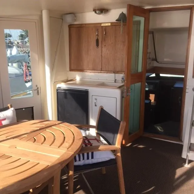 1985 Hatteras 43 Double Cabin