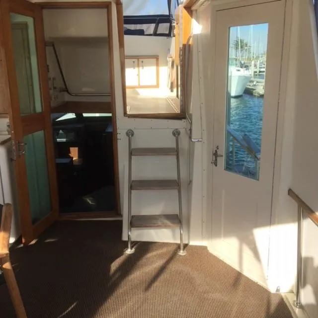1985 Hatteras 43 Double Cabin