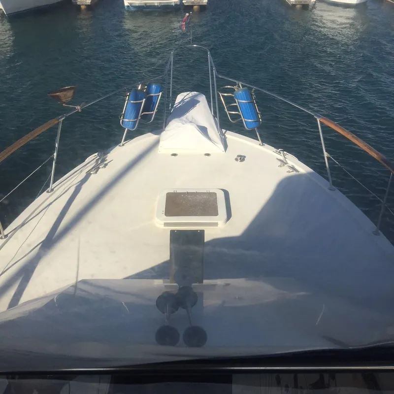 1985 Hatteras 43 Double Cabin