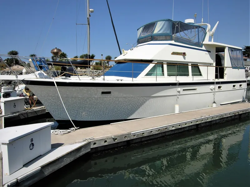 1985 Hatteras 43 Double Cabin