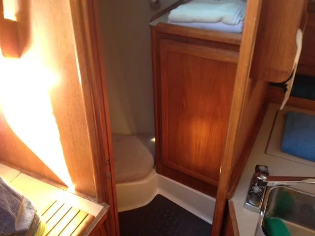 1990 Hunter 28