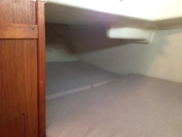 1990 Hunter 28