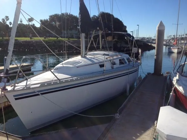 1990 Hunter 28