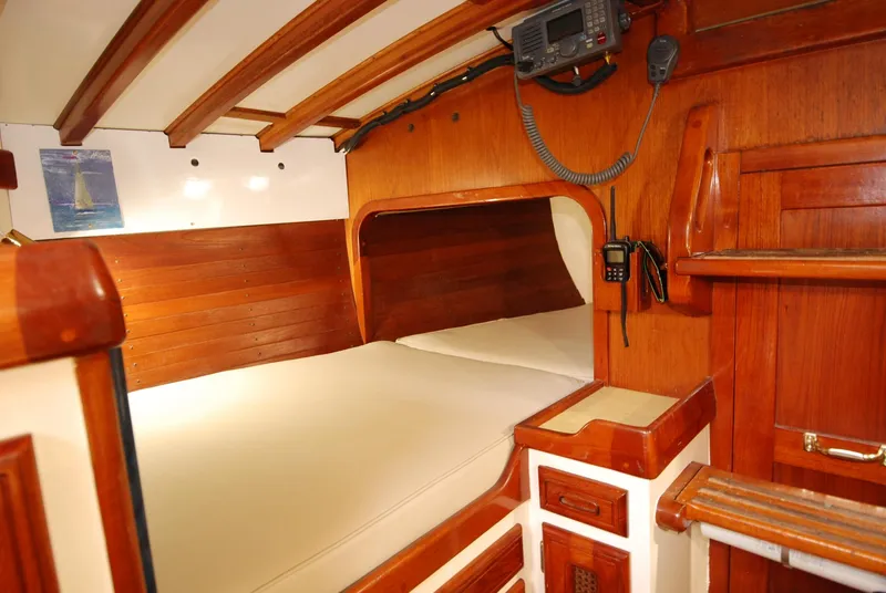 1978 Crealock Kendall 32 Cutter