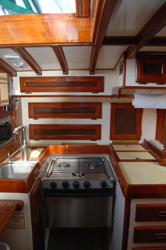 1978 Crealock Kendall 32 Cutter
