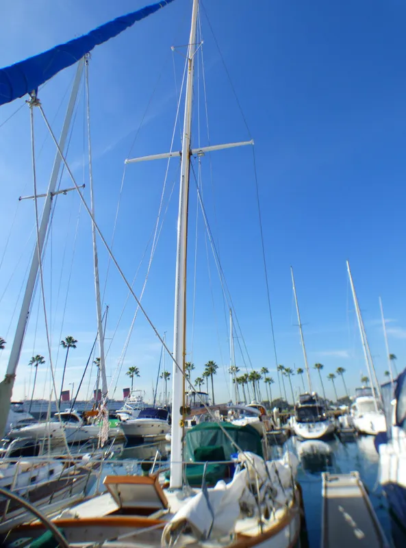 1978 Crealock Kendall 32 Cutter