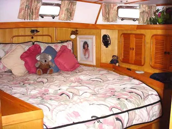 1991 Tayana Center Cockpit Cutter