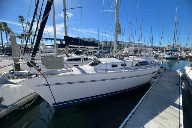 2016 Catalina 385