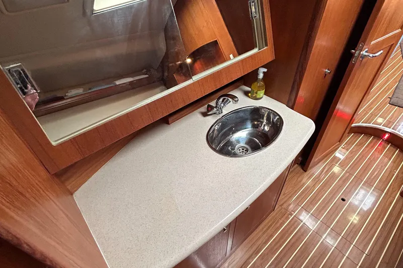 Fwd Cabin 3