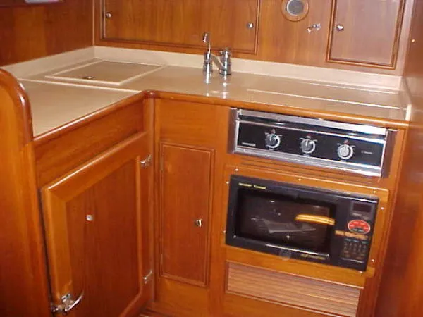 2002 Grand Banks East Bay Hard Top